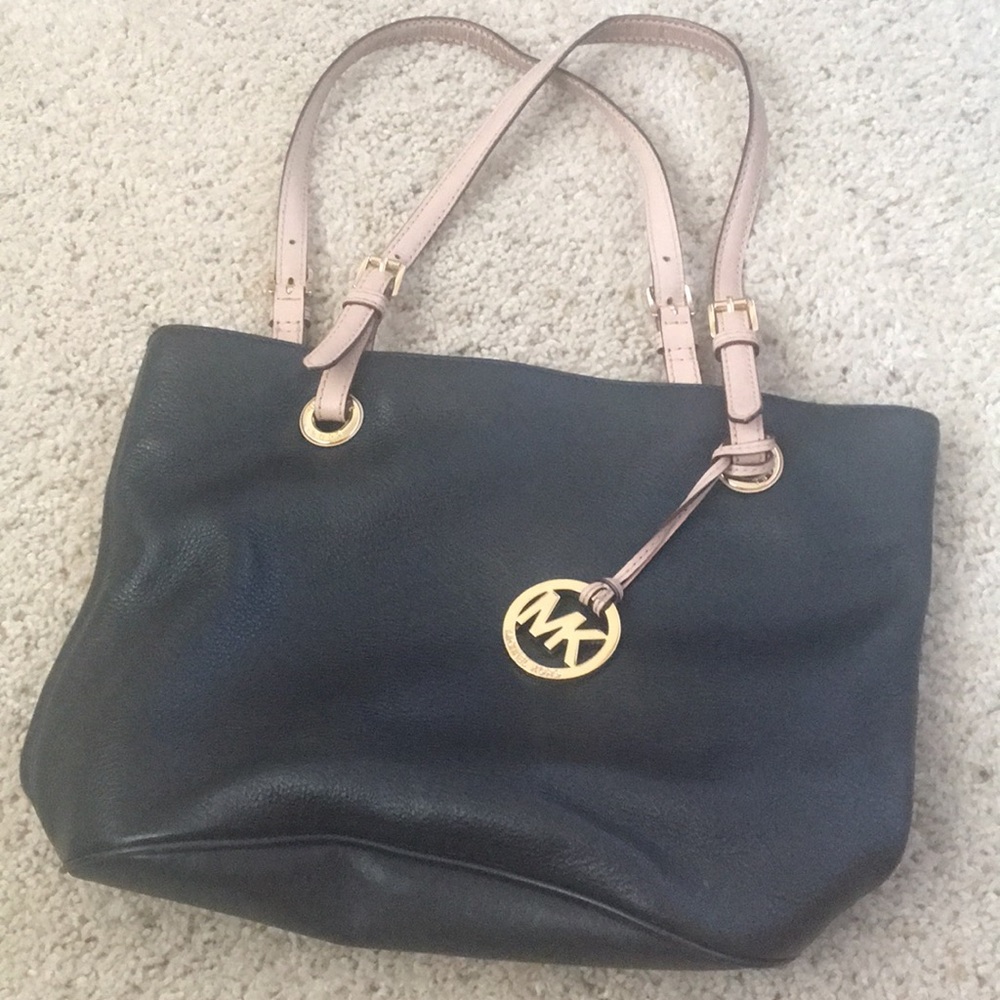 Black Michael Kors purse